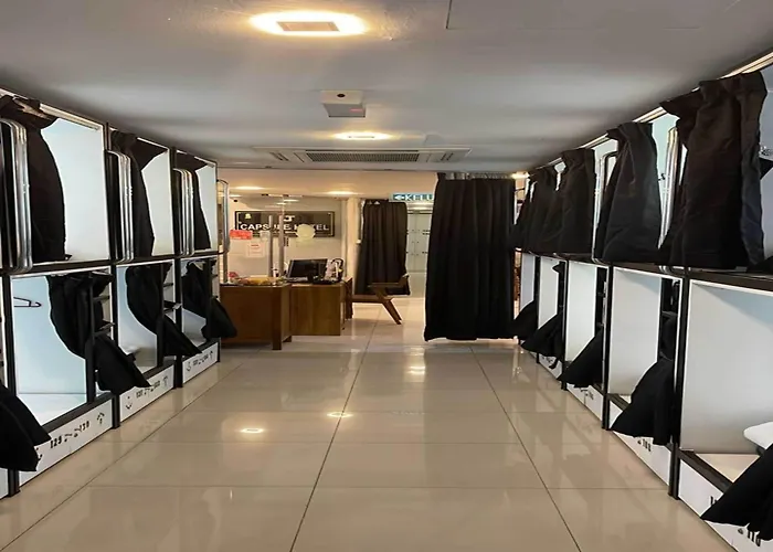 Oyo 91036 J Capsule Hotel @ Jalan Bukit Bintang