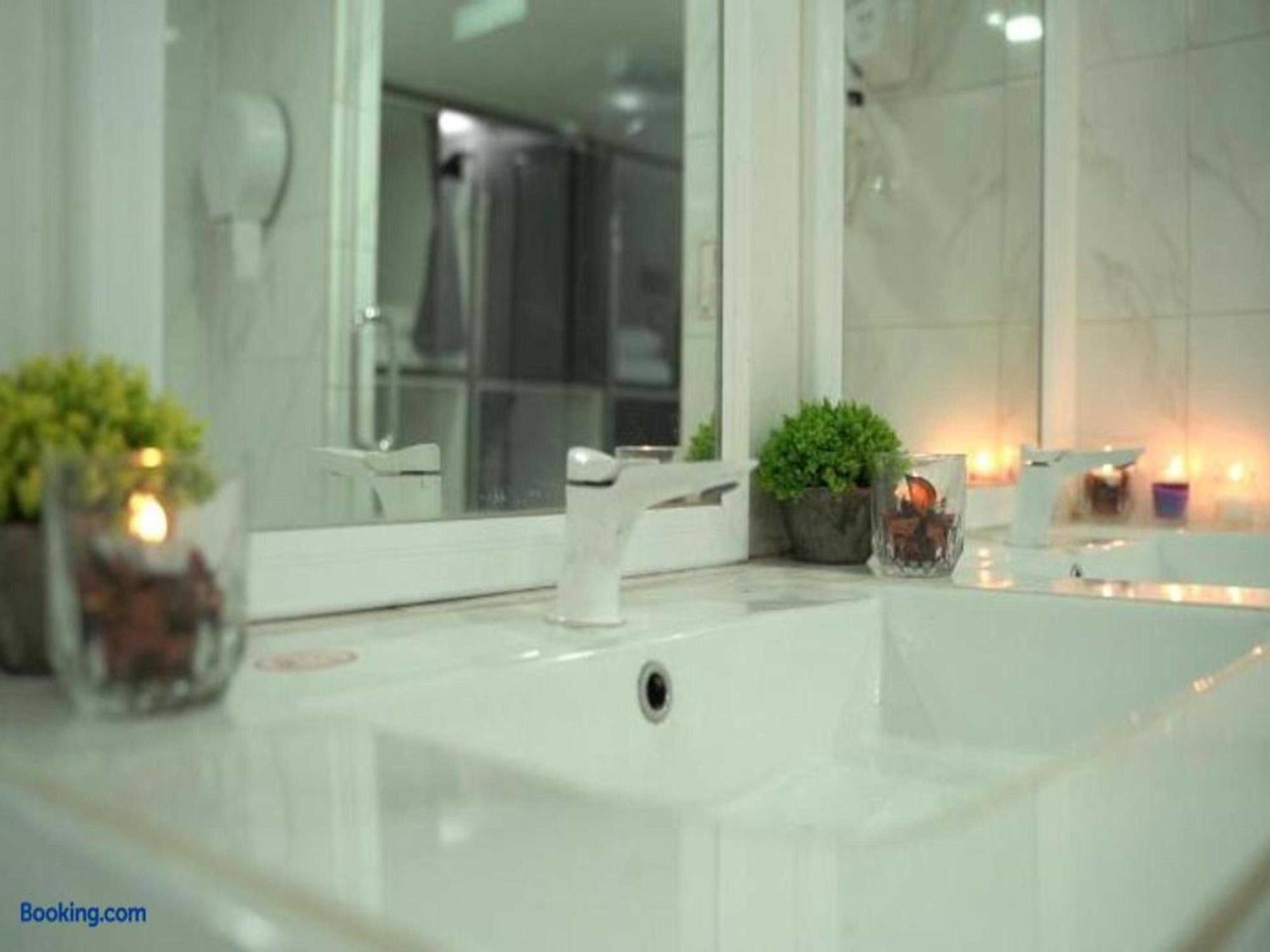 Oyo 91036 J Capsule @ Jalan Bukit Bintang Hotel 2*